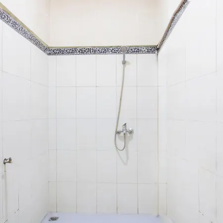 OYO 2836 Sekar Sari Residence
