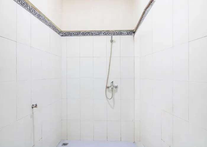 Oyo 2836 Sekar Sari Otel